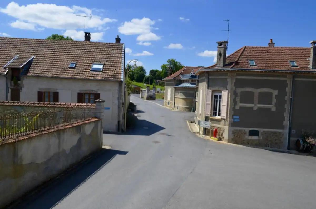 Agreable Maison Petit Jardin A 7 Minutes De Reims Pargny-les-Reims Zewnętrze zdjęcie